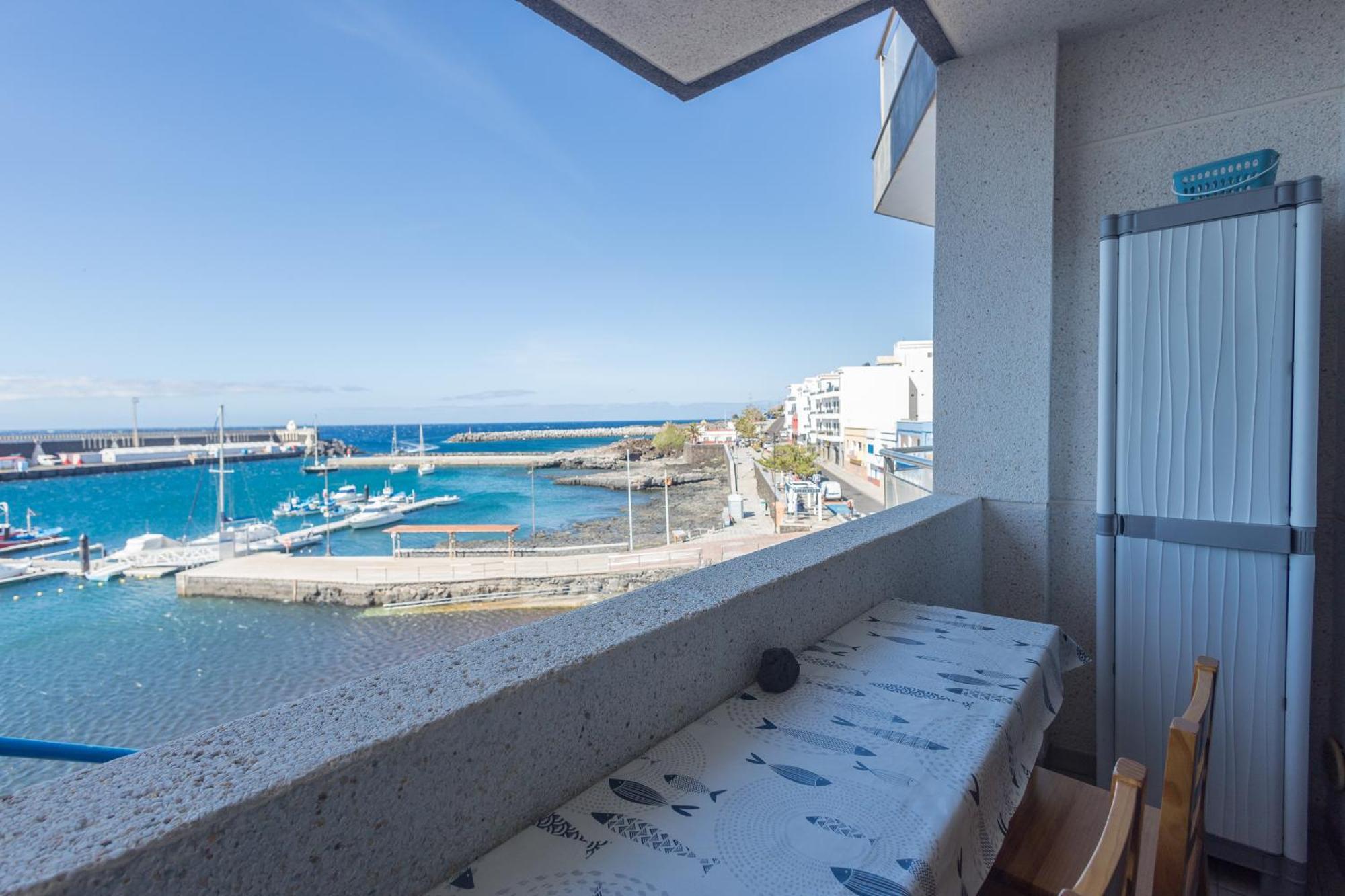 Apartamentos Varadero en primera línea de mar Playa La Restinga Exterior foto
